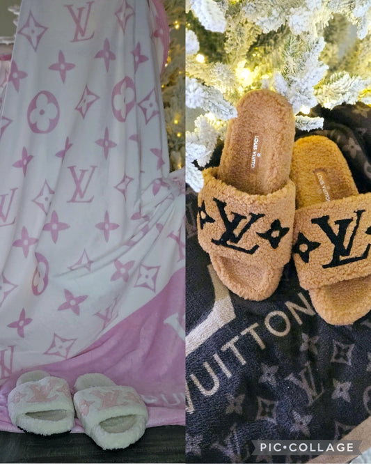 Cozy Girl SET Slippers & Blanket