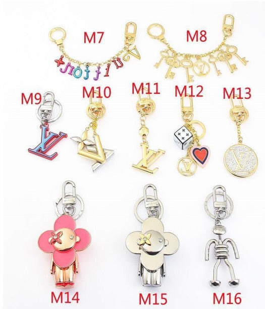 PREORDER ELL V PURSE KEYCHAINS FIVE