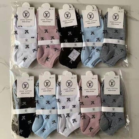 L v sock set