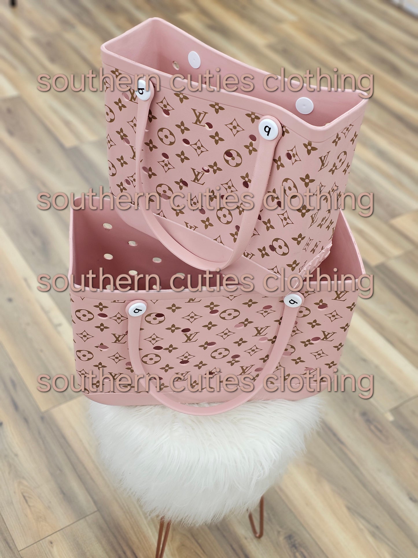 Light Pink B O G G tote 💗