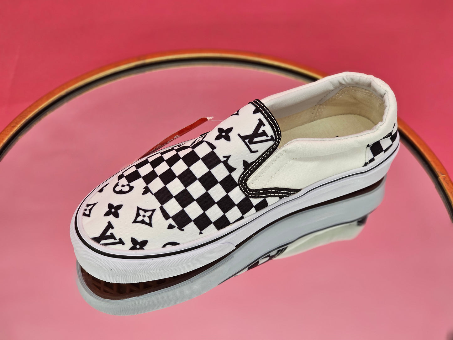 BOUJEE VANS