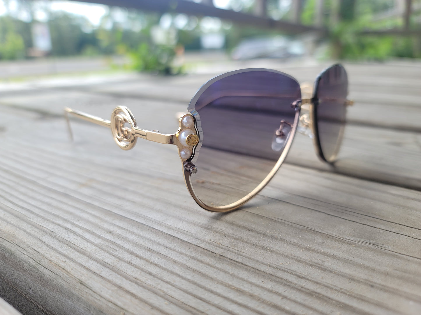 G pearl sunglasses