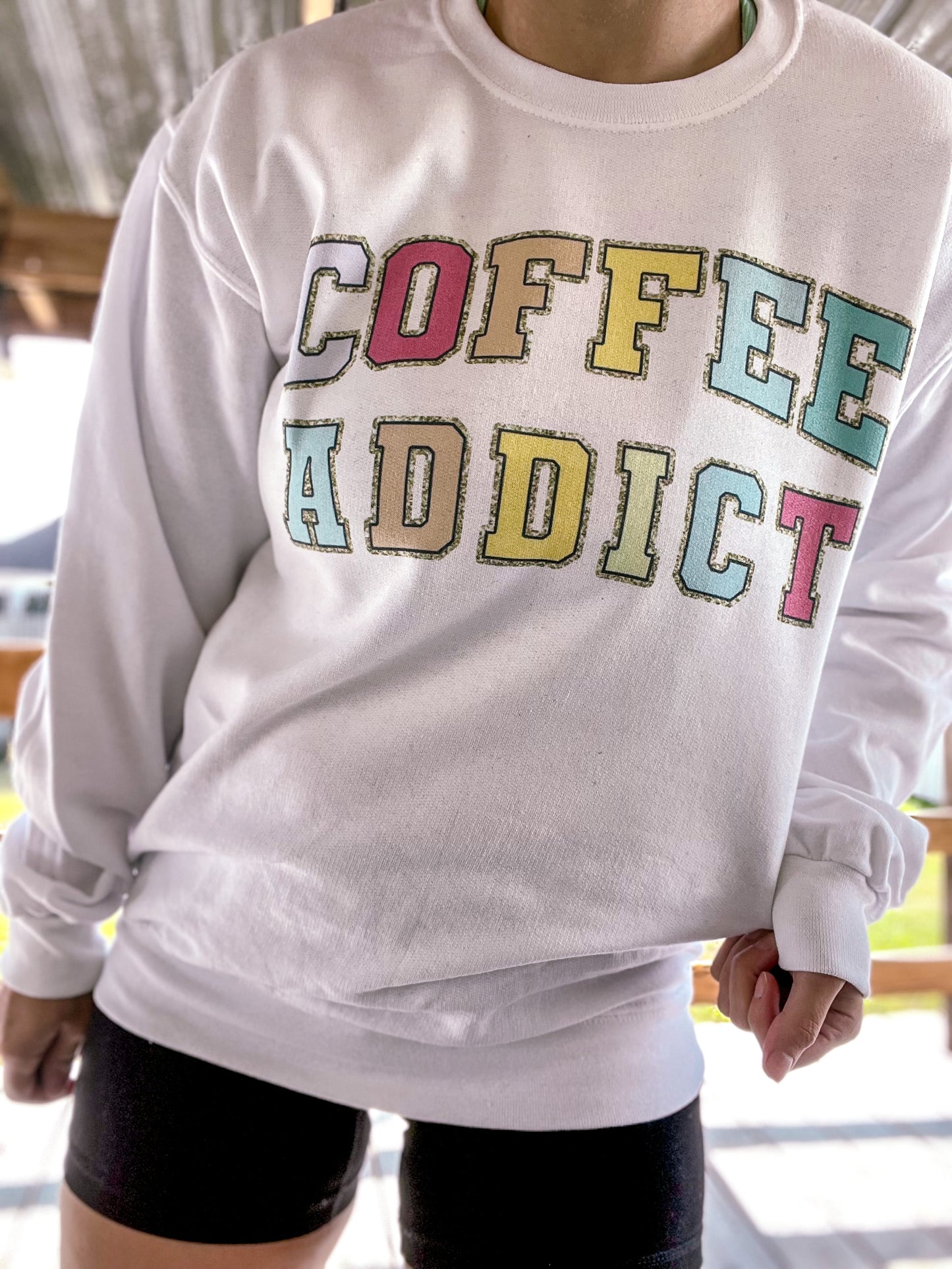 COFFEE ADDICT PULLOVER GRAPHIC